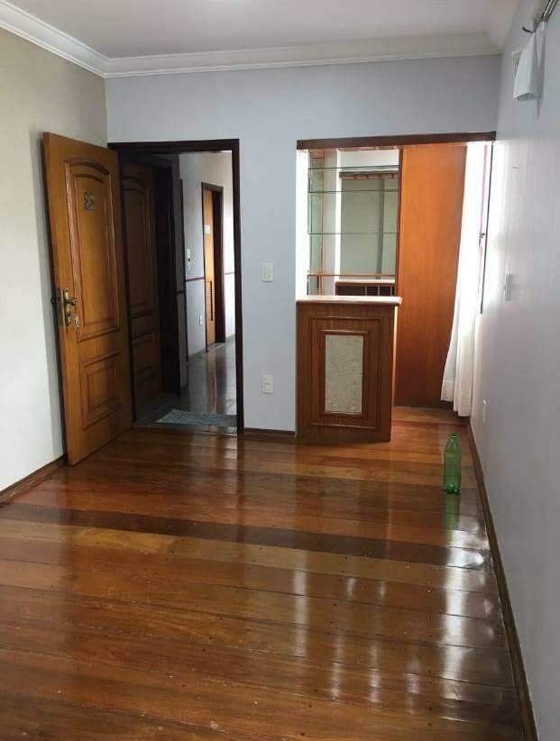 Apartamento à venda no Parque Industrial: 