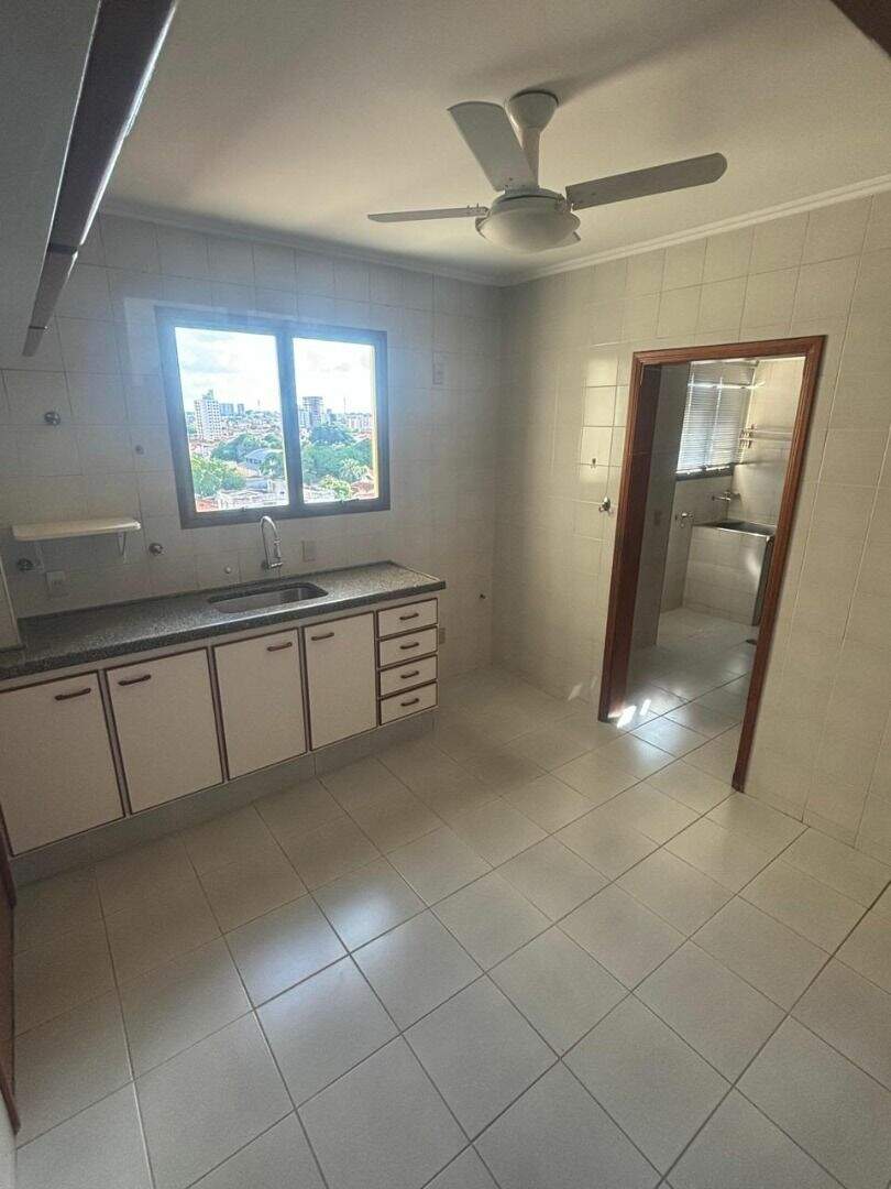 Apartamento à venda no Parque Industrial: 