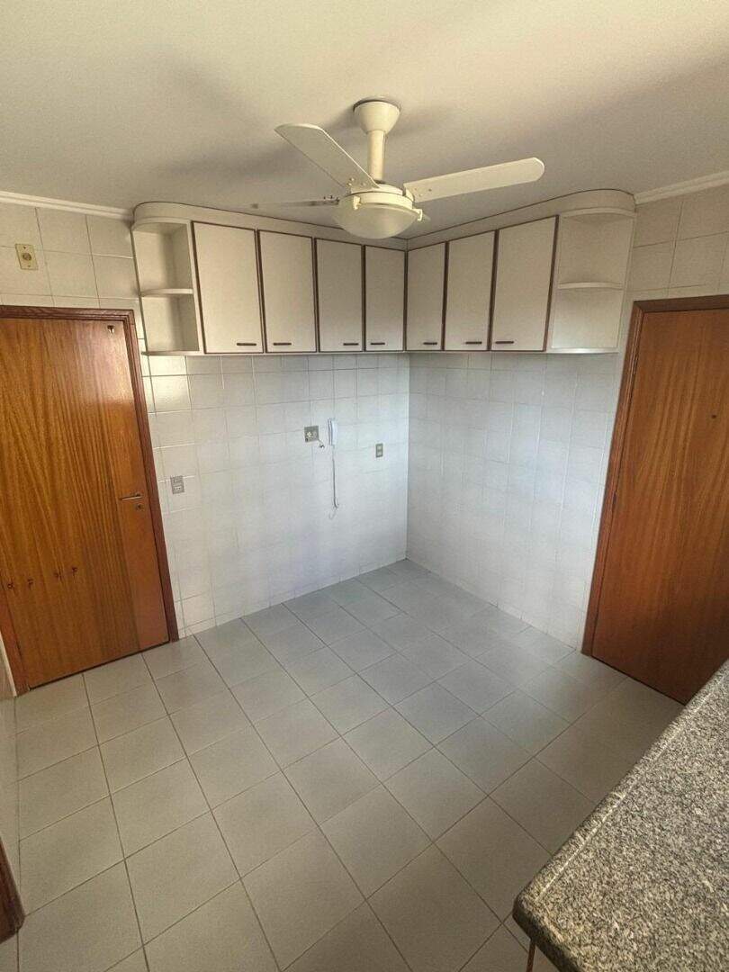 Apartamento à venda no Parque Industrial: 