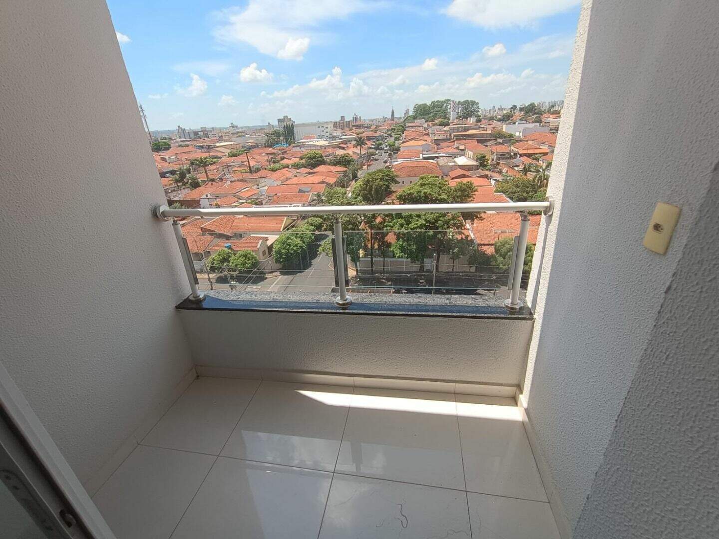 Apartamento à venda no Parque Industrial: 