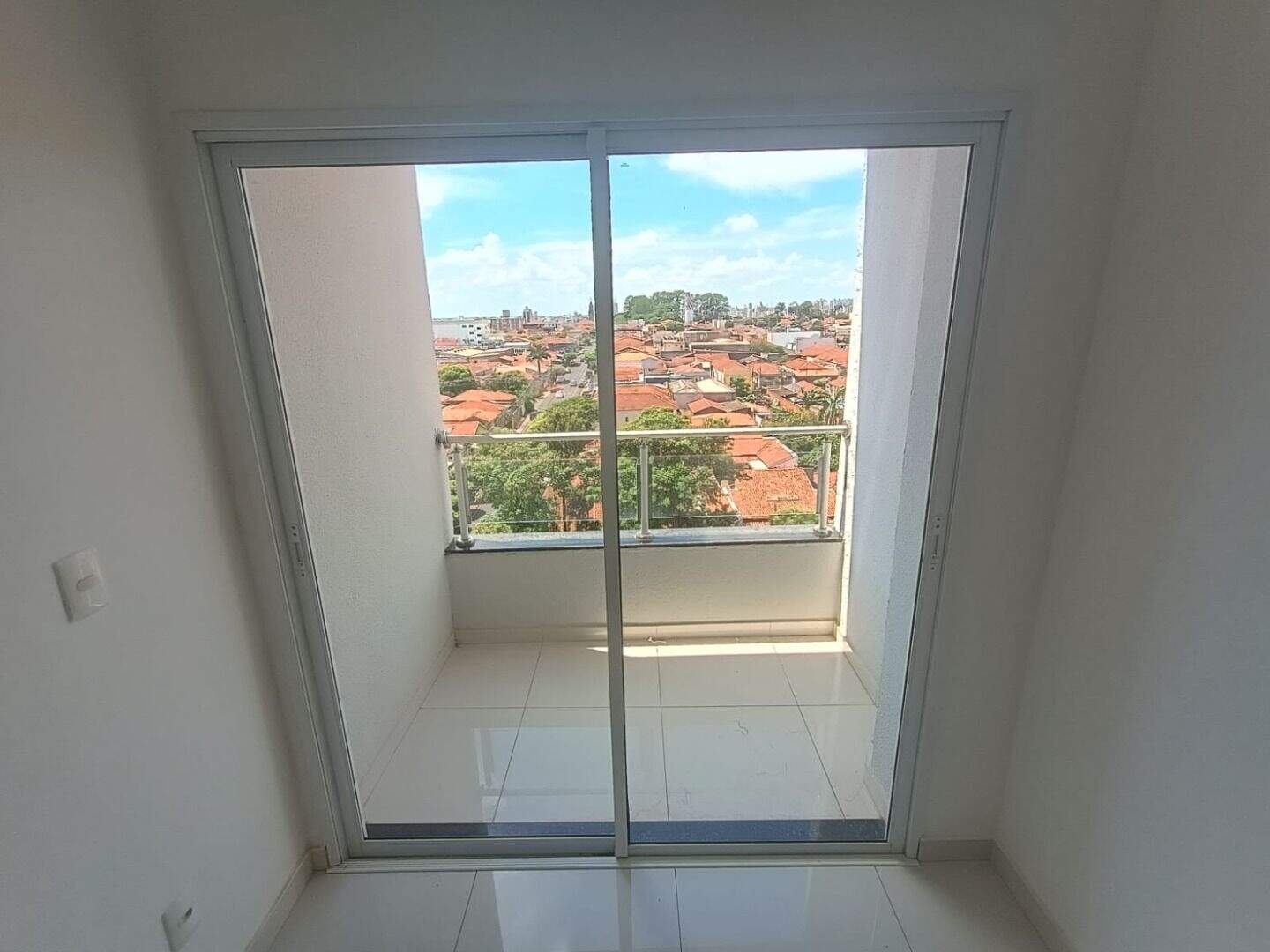 Apartamento à venda no Parque Industrial: 