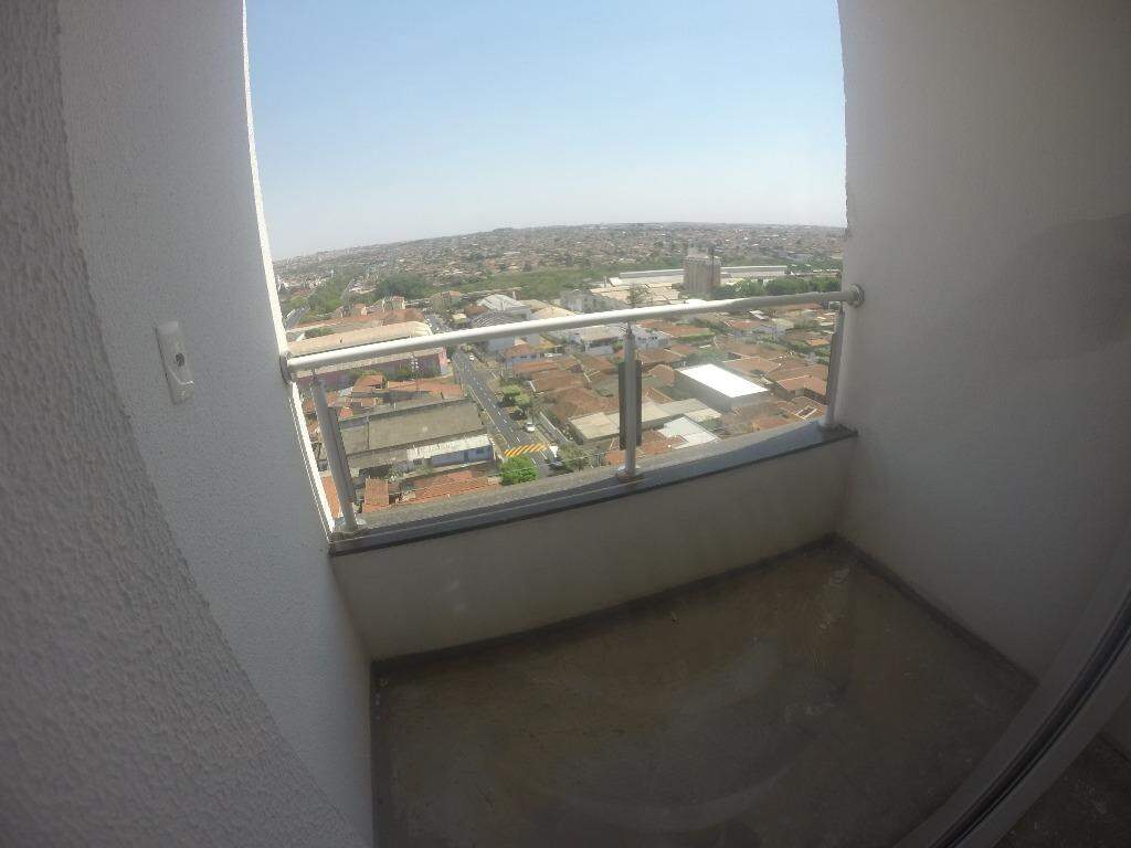Apartamento à venda no Parque Industrial: 