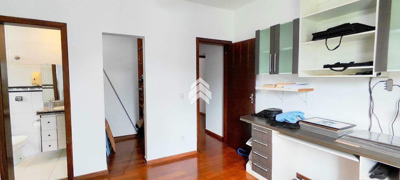 Casa de Condomínio para alugar com 4 quartos, 1600m² - Foto 16