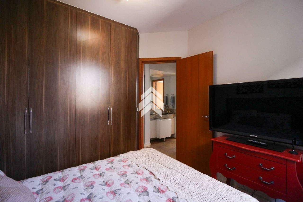 Apartamento à venda com 4 quartos - Foto 13