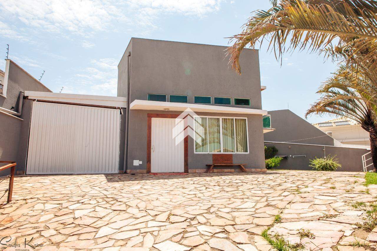 Casa à venda com 3 quartos, 735m² - Foto 2