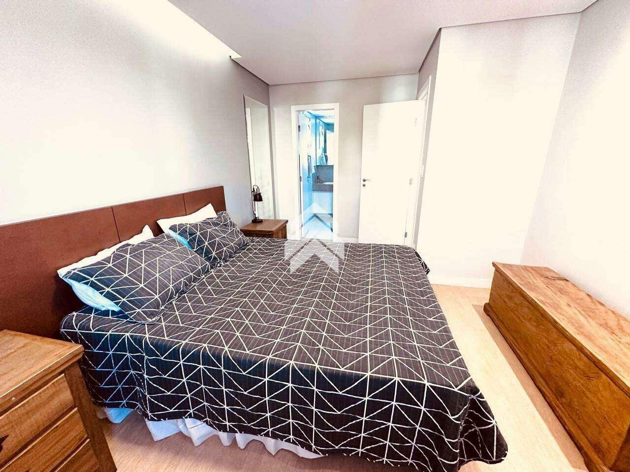 Apartamento à venda com 4 quartos - Foto 11