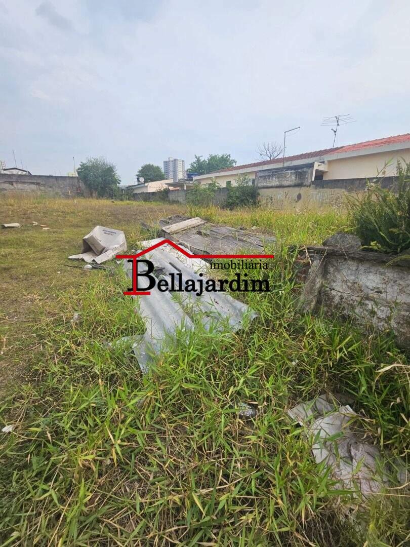 Área à venda no Vila Sacadura Cabral: 