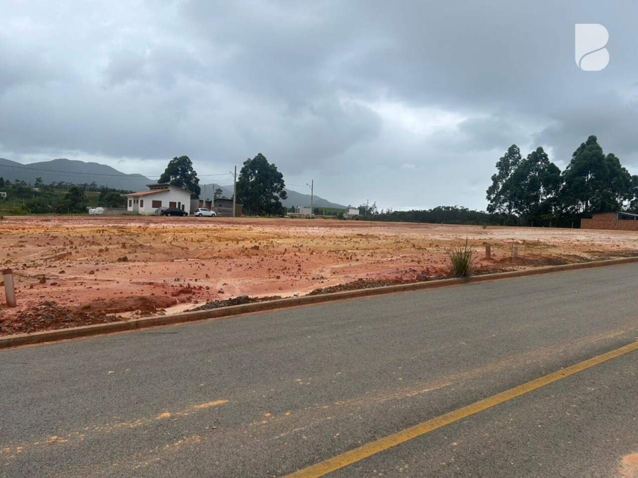 Terreno à venda no Nova Governador: 