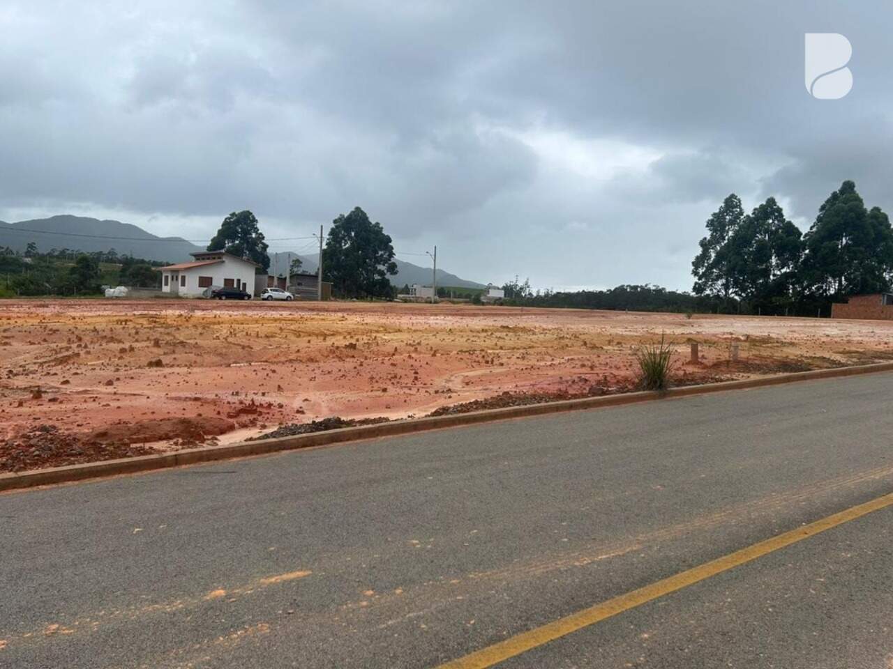 Terreno à venda no Nova Governador: 
