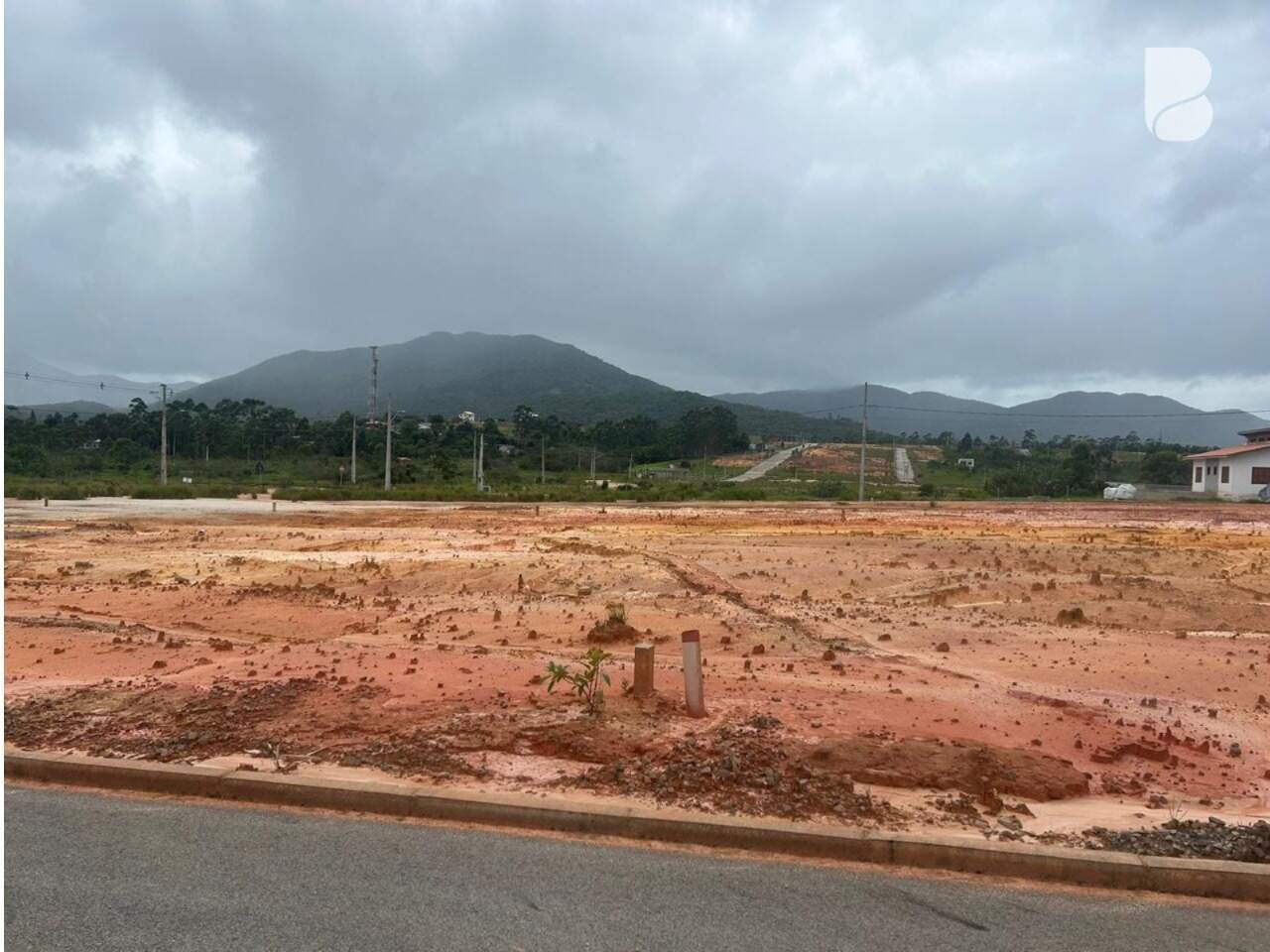 Terreno à venda no Nova Governador: 