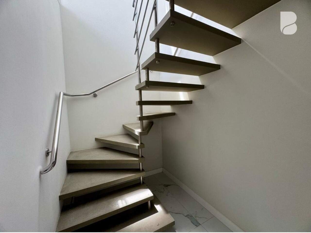 Apartamento Duplex à venda no Praia de Palmas: 