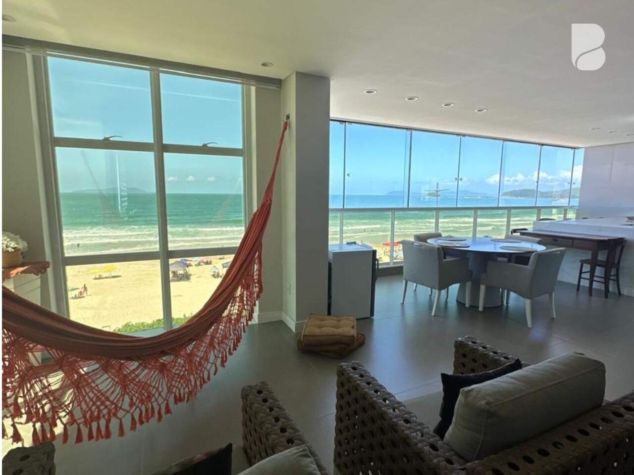 Apartamento à venda no Praia de Palmas: 