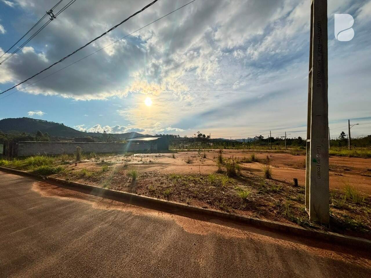 Terreno à venda no Nova Governador: 