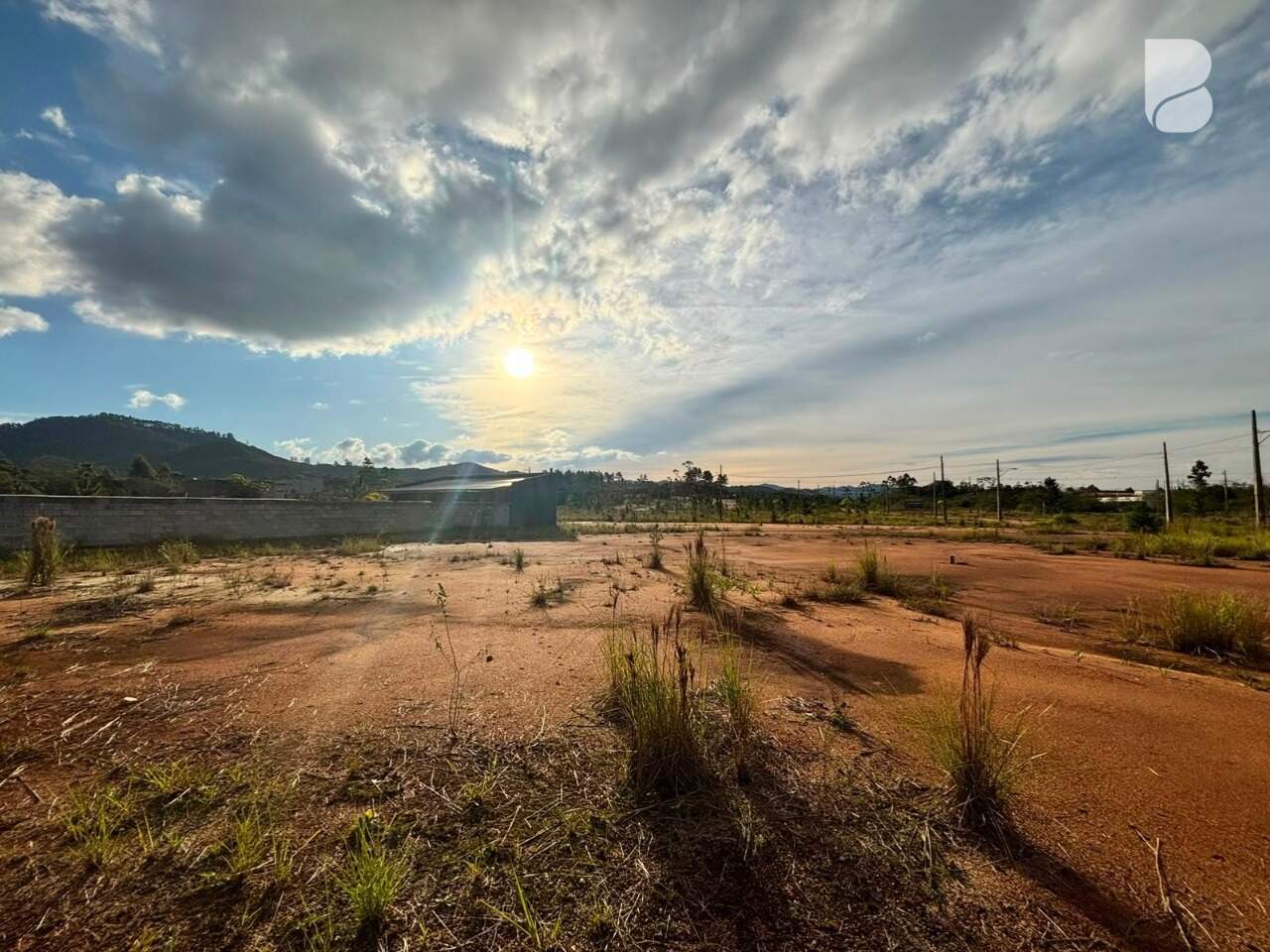 Terreno à venda no Nova Governador: 