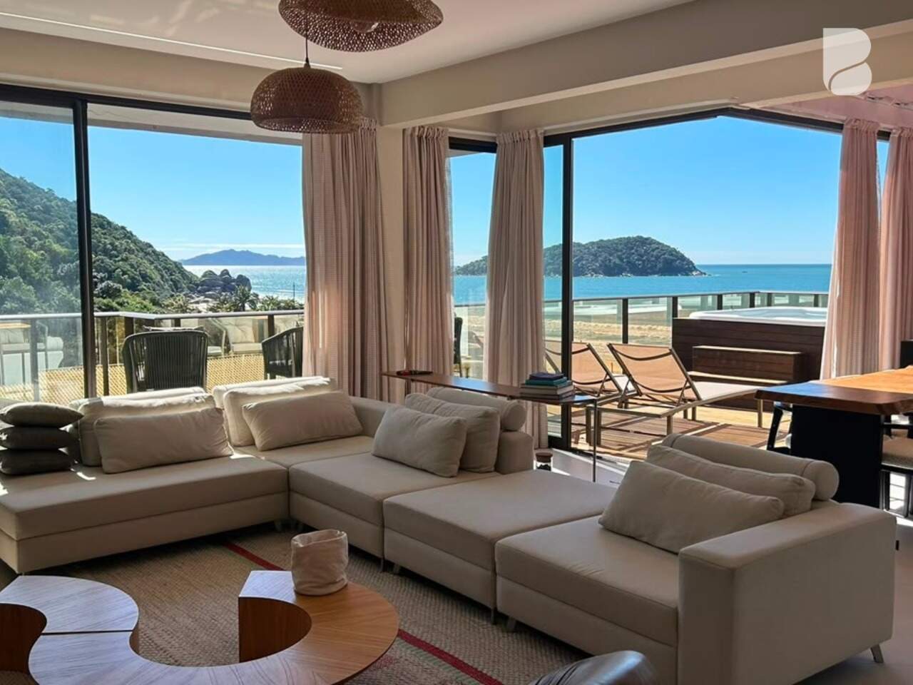 Apartamento à venda no Praia de Palmas: 
