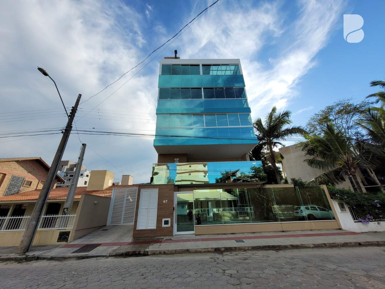 Apartamento Duplex à venda no Praia de Palmas: 
