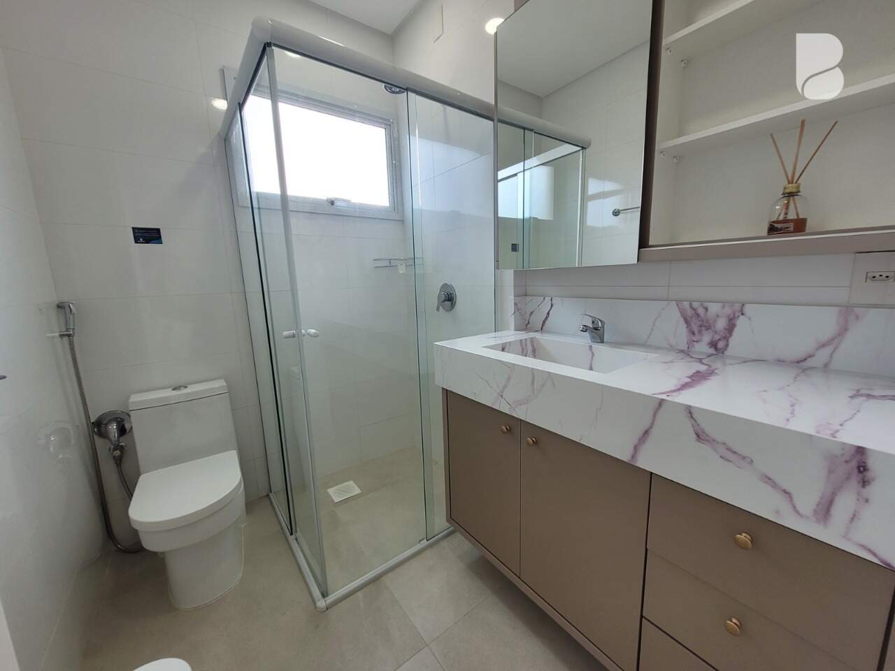 Apartamento Duplex à venda no Praia de Palmas: 