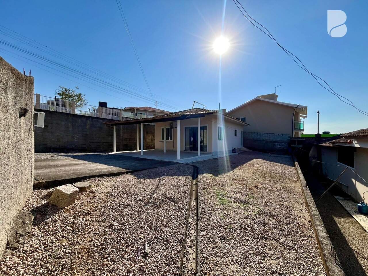 Casa à venda no Areias do Meio: 