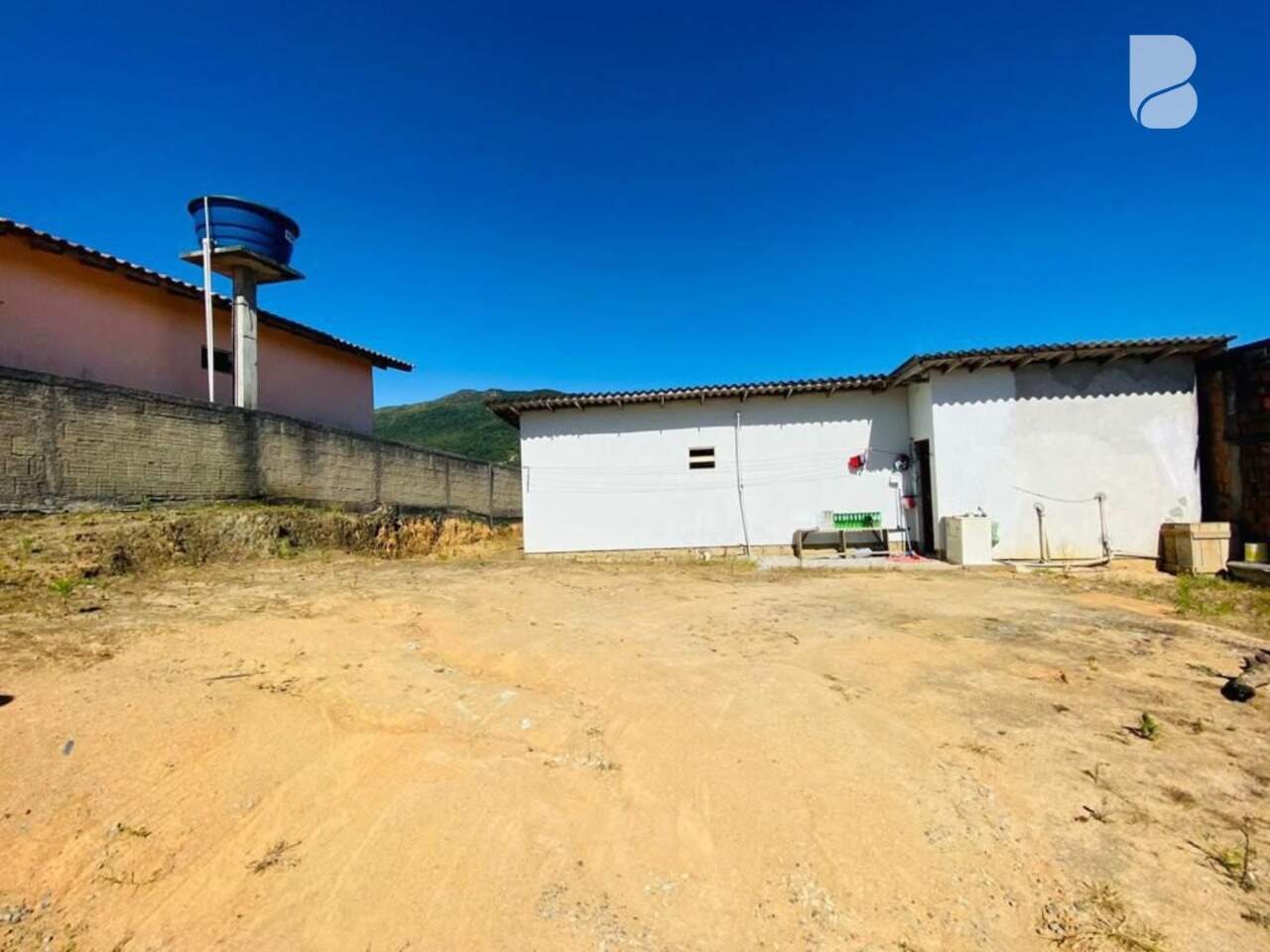Casa à venda no Areias do Meio: 