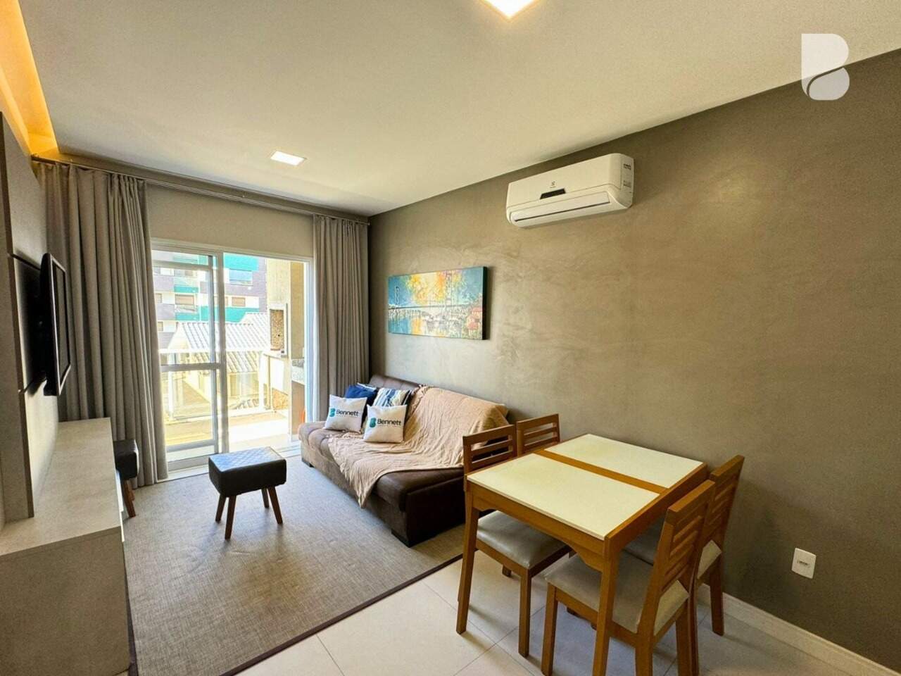 Apartamento à venda no Praia de Palmas: 