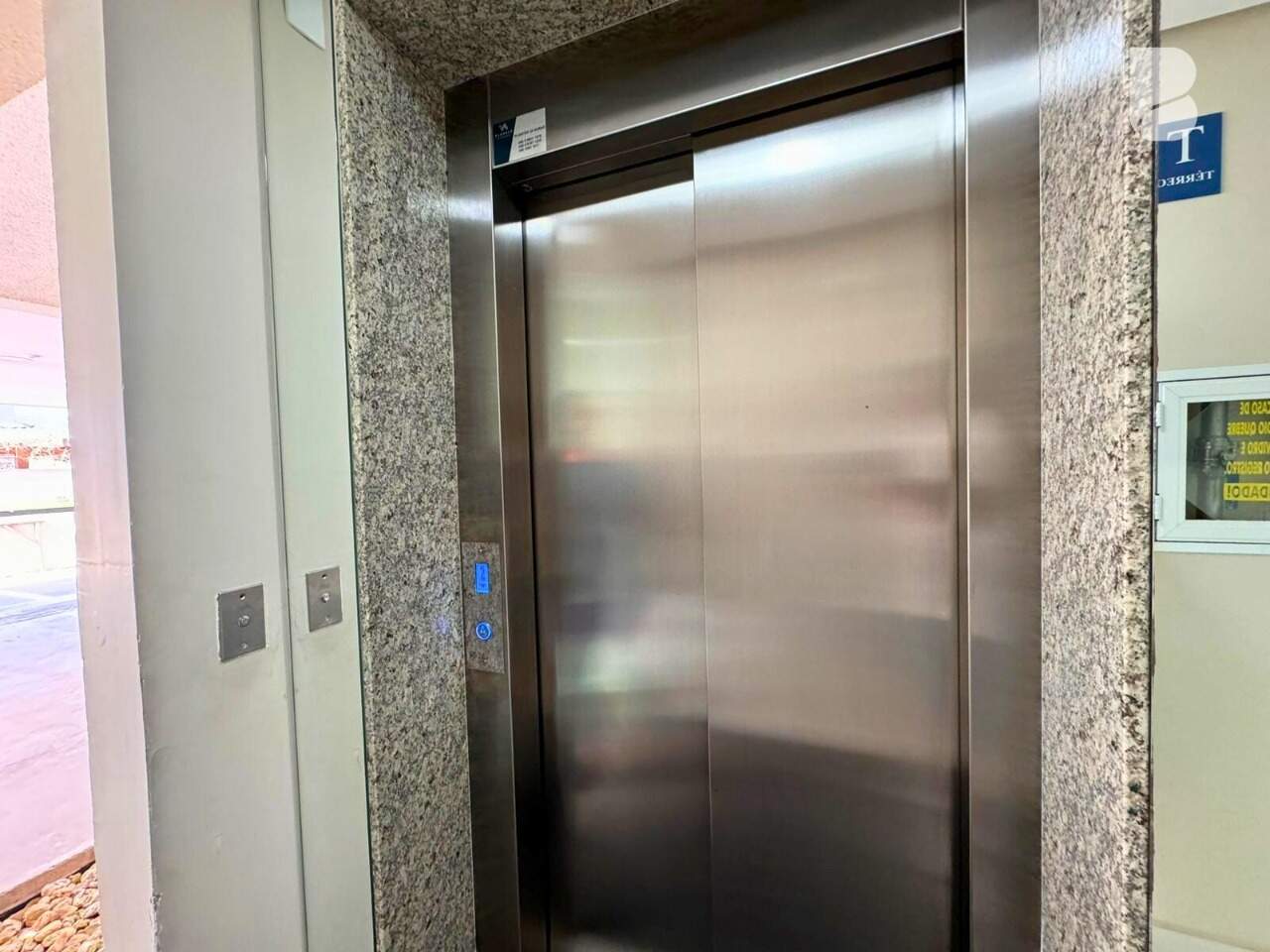 Apartamento à venda no Praia de Palmas: 