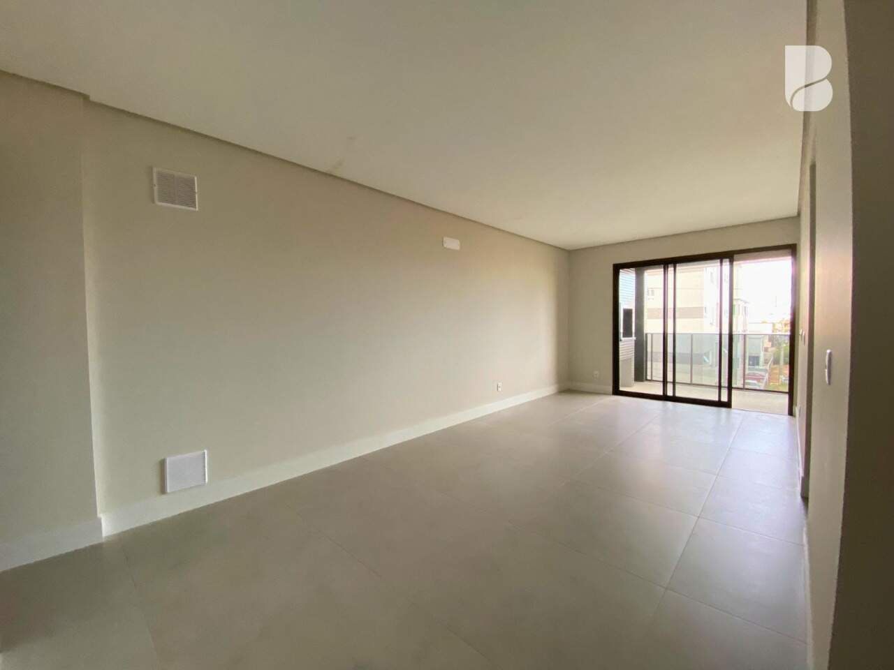 Apartamento à venda no Praia de Palmas: 