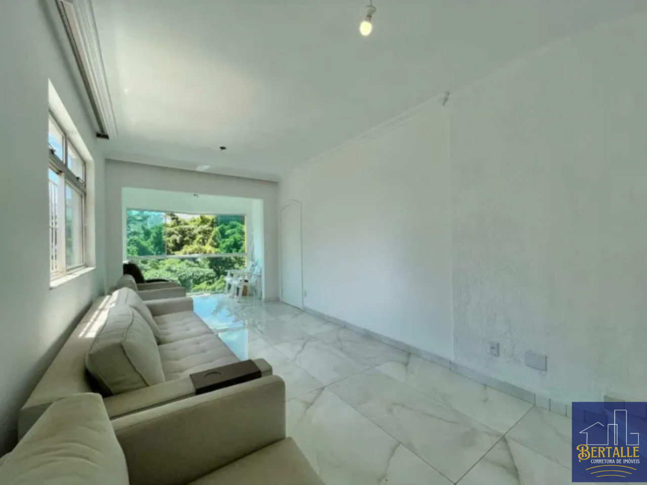 Apartamento à venda no Carmo: 