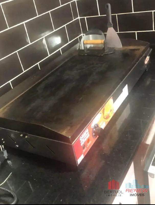 Sala para aluguel Centro em Vinhedo: 