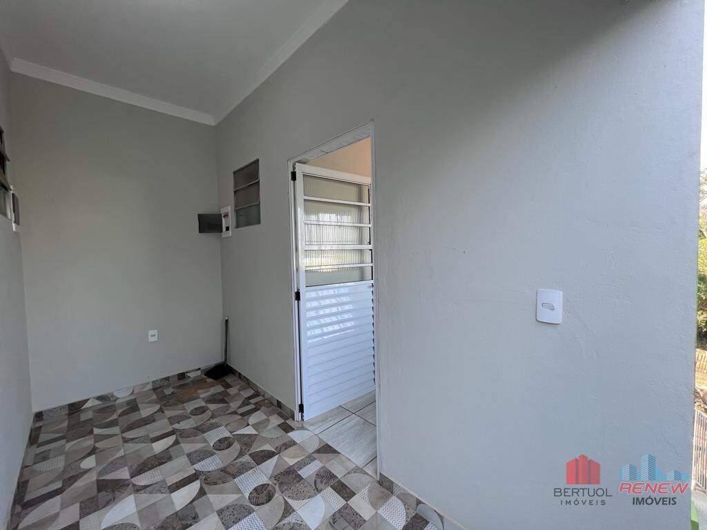 Apartamento para aluguel Capela em Vinhedo: ENTRADA