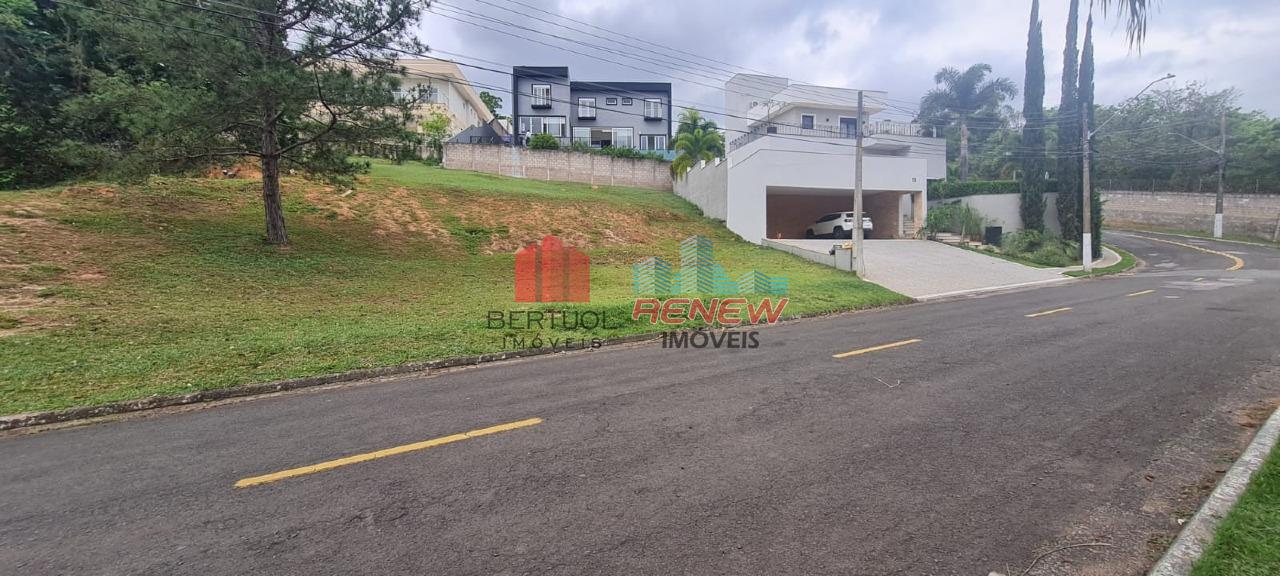 Terreno em condomínio à venda Condomínio Portal do Lago em Valinhos: 