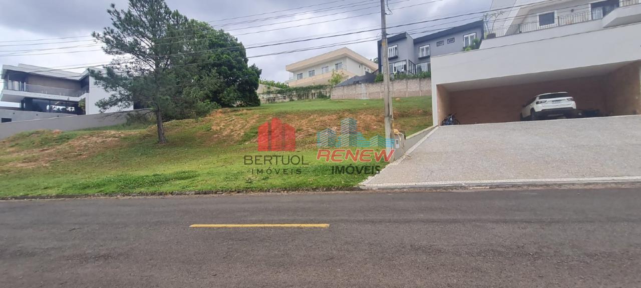 Terreno em condomínio à venda Condomínio Portal do Lago em Valinhos: 