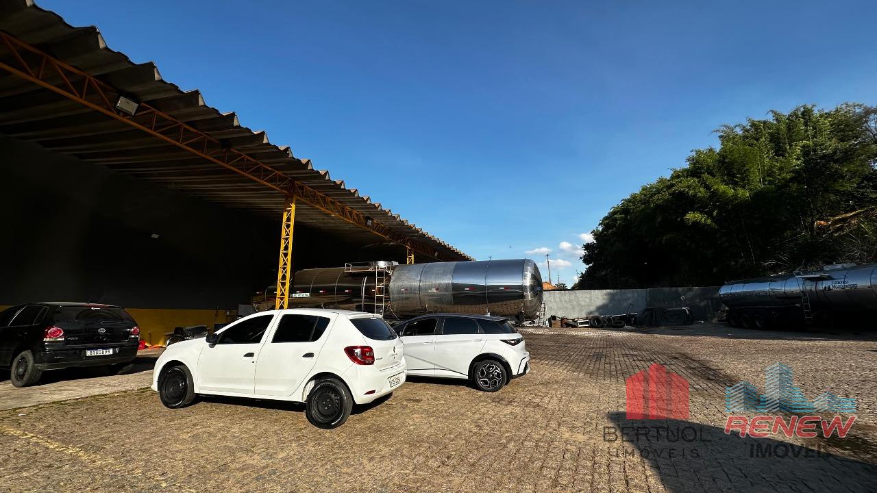 Galpão à venda Centro em Vinhedo: 