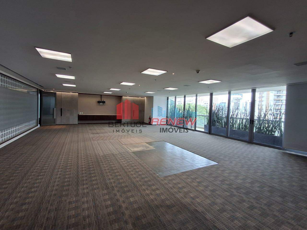 Sala para aluguel Edifício FL 4440 em São Paulo: 