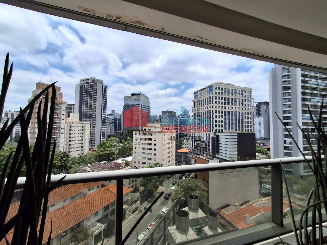 Sala para aluguel Edifício FL 4440 em São Paulo: 