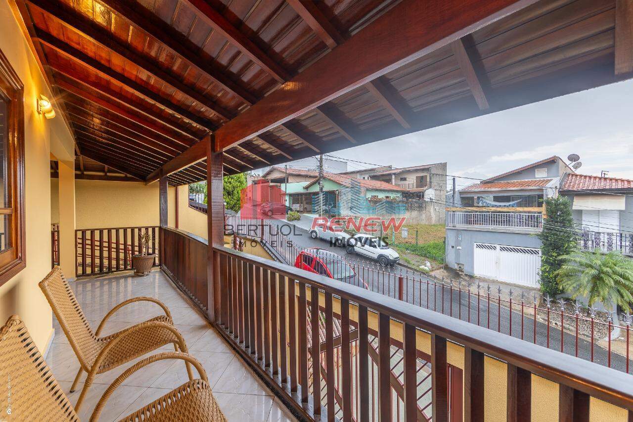 Casa com Edicula à venda Capela em Vinhedo: 