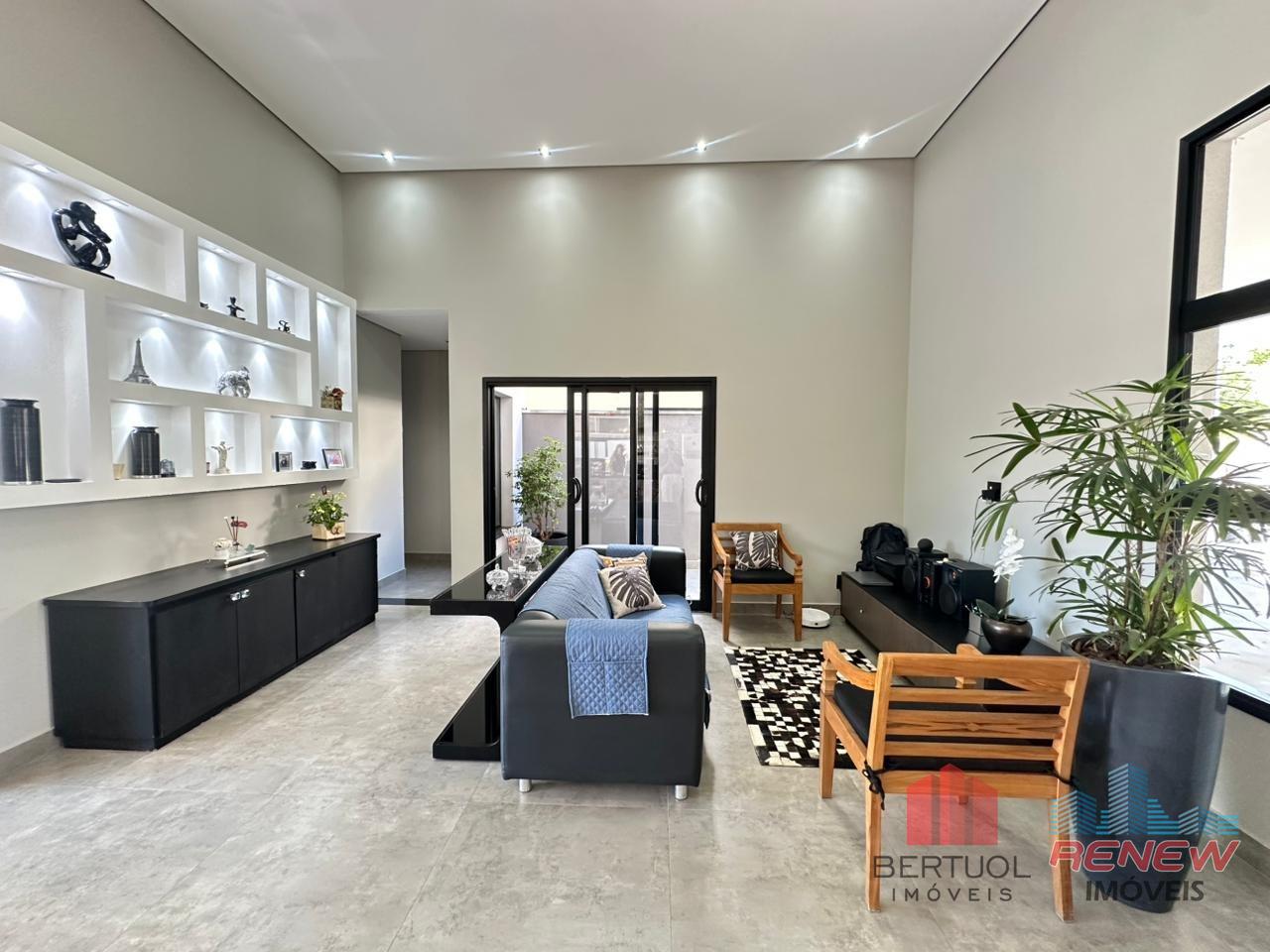 Casa de Condomínio à venda Condomínio Bosque dos Cambarás em Valinhos: SALA DE ESTAR