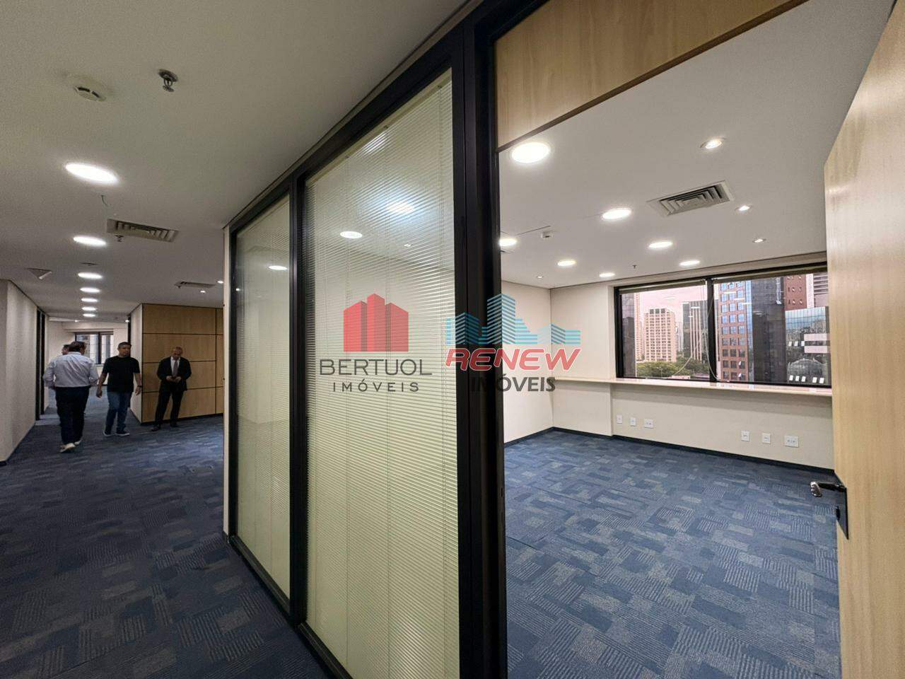 Sala para aluguel Edifício Business Center em São Paulo: 