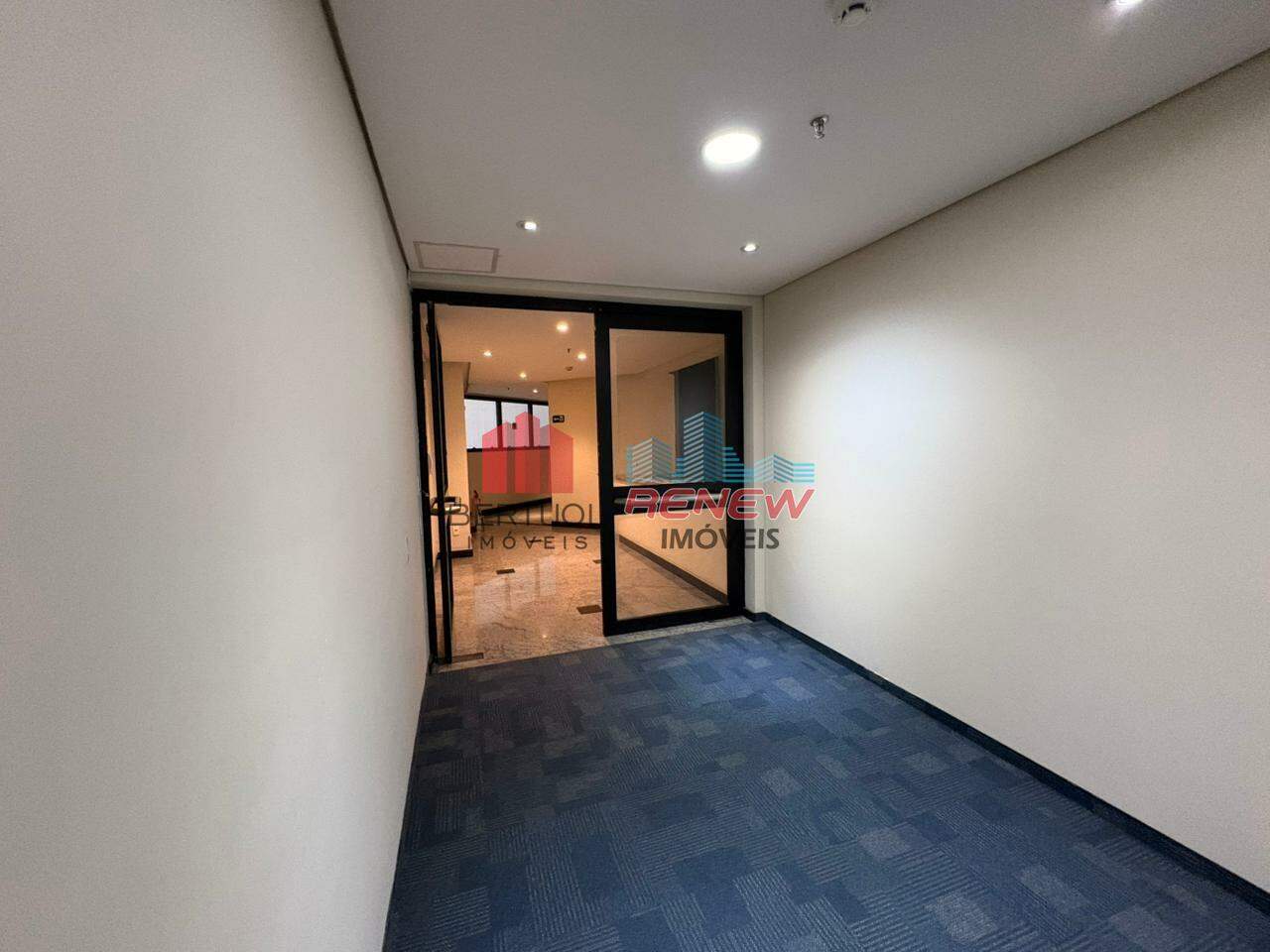 Sala para aluguel Edifício Business Center em São Paulo: 