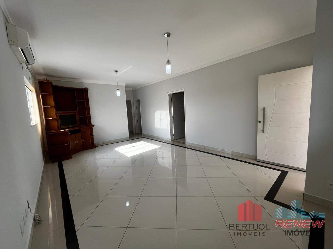 Casa de Condomínio para aluguel Condomínio Portal dos Jequitibás em Valinhos: 