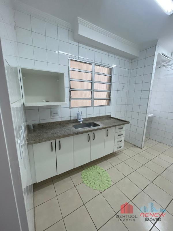 Apartamento para aluguel Condomínio Parque dos Pássaros em Valinhos: COZINHA