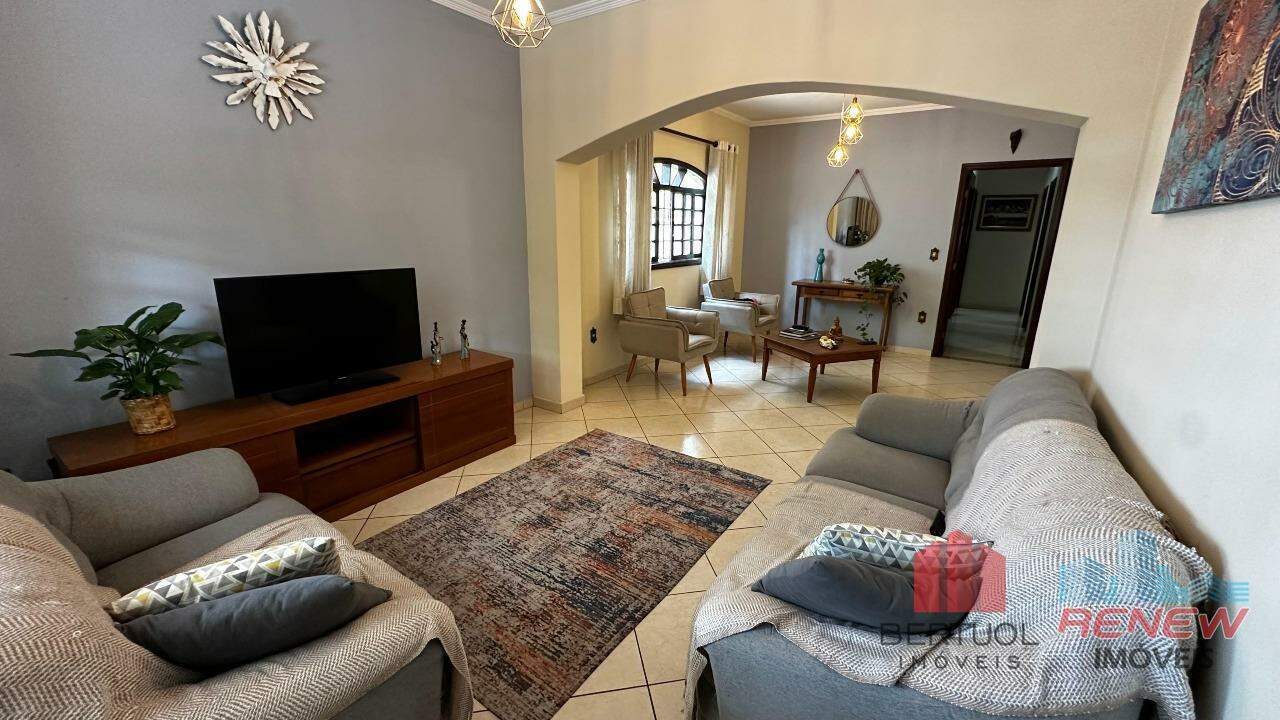 Casa à venda Capela em Vinhedo: 