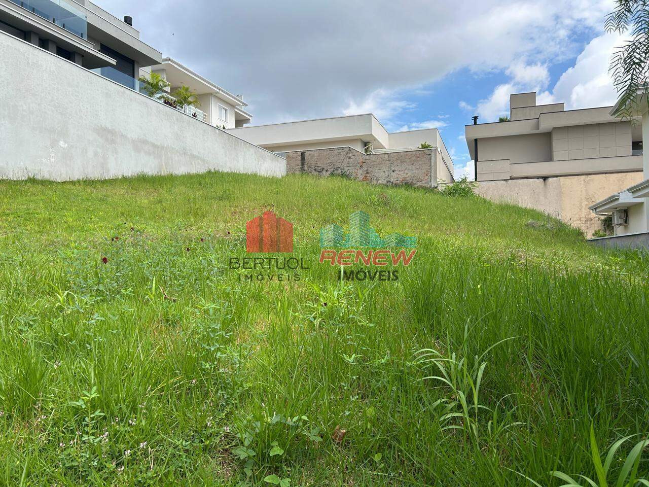 Terreno em condomínio à venda Condomínio Residencial Morada das Nascentes em Valinhos: 