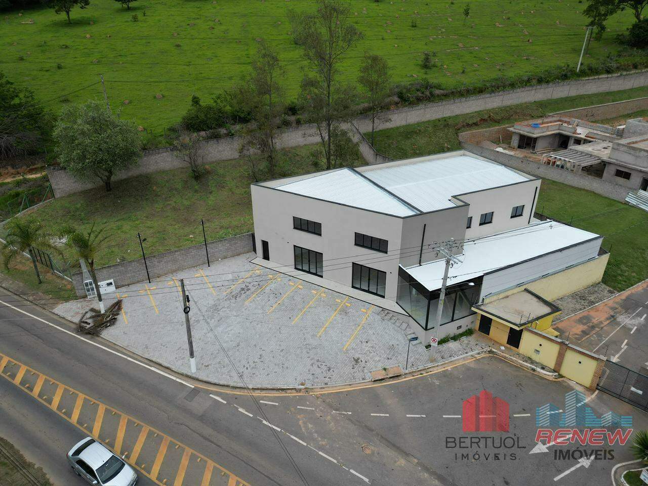 Ponto Comercial para aluguel Bosque em Vinhedo: 