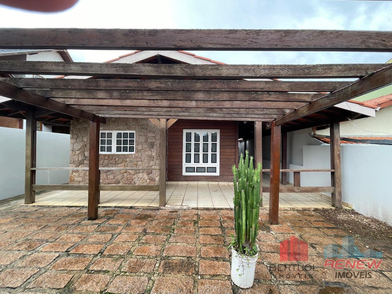 Casa à venda Jardim Miriam em Vinhedo: FACHADA