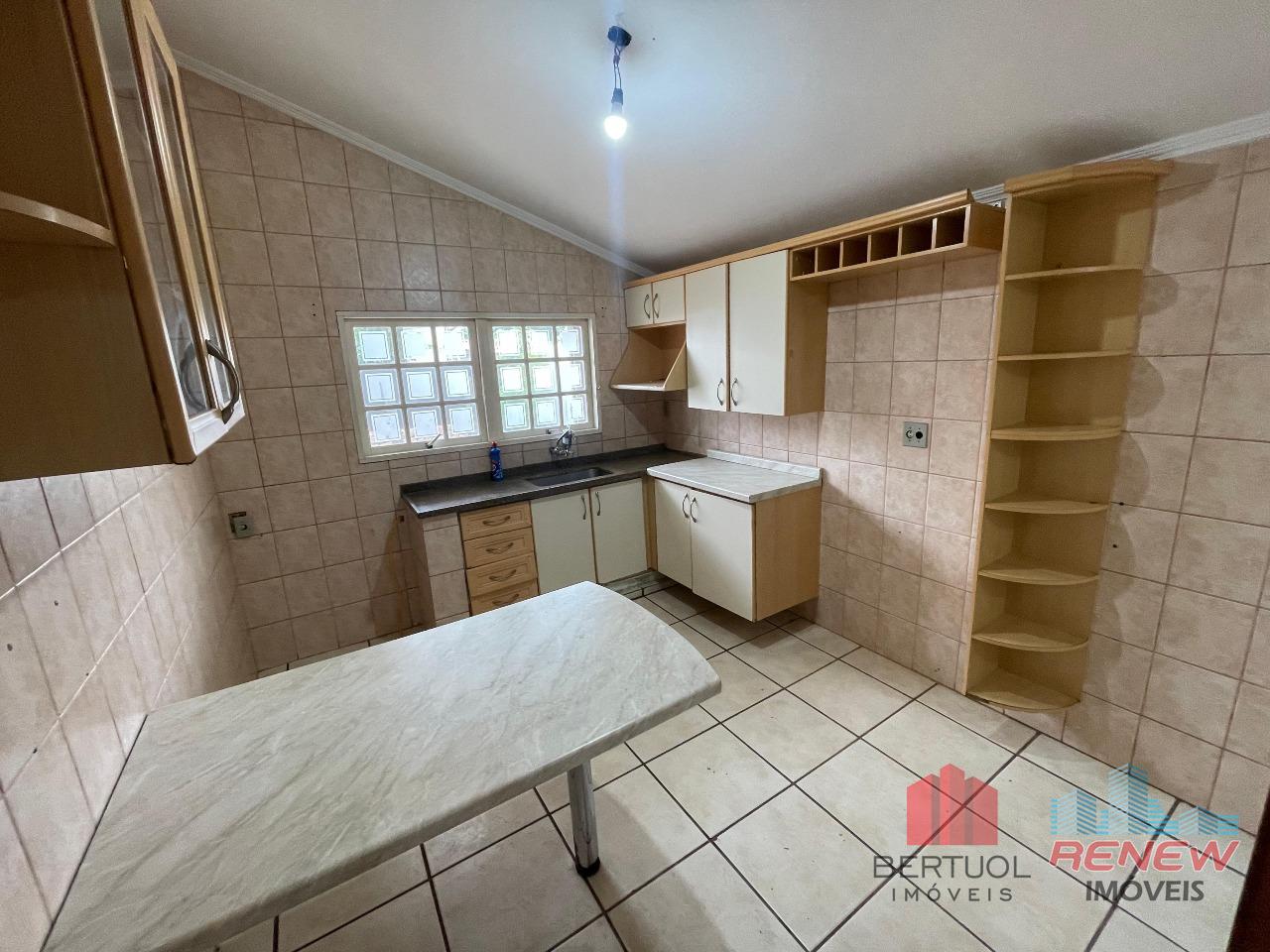 Casa à venda Jardim Miriam em Vinhedo: COZINHA