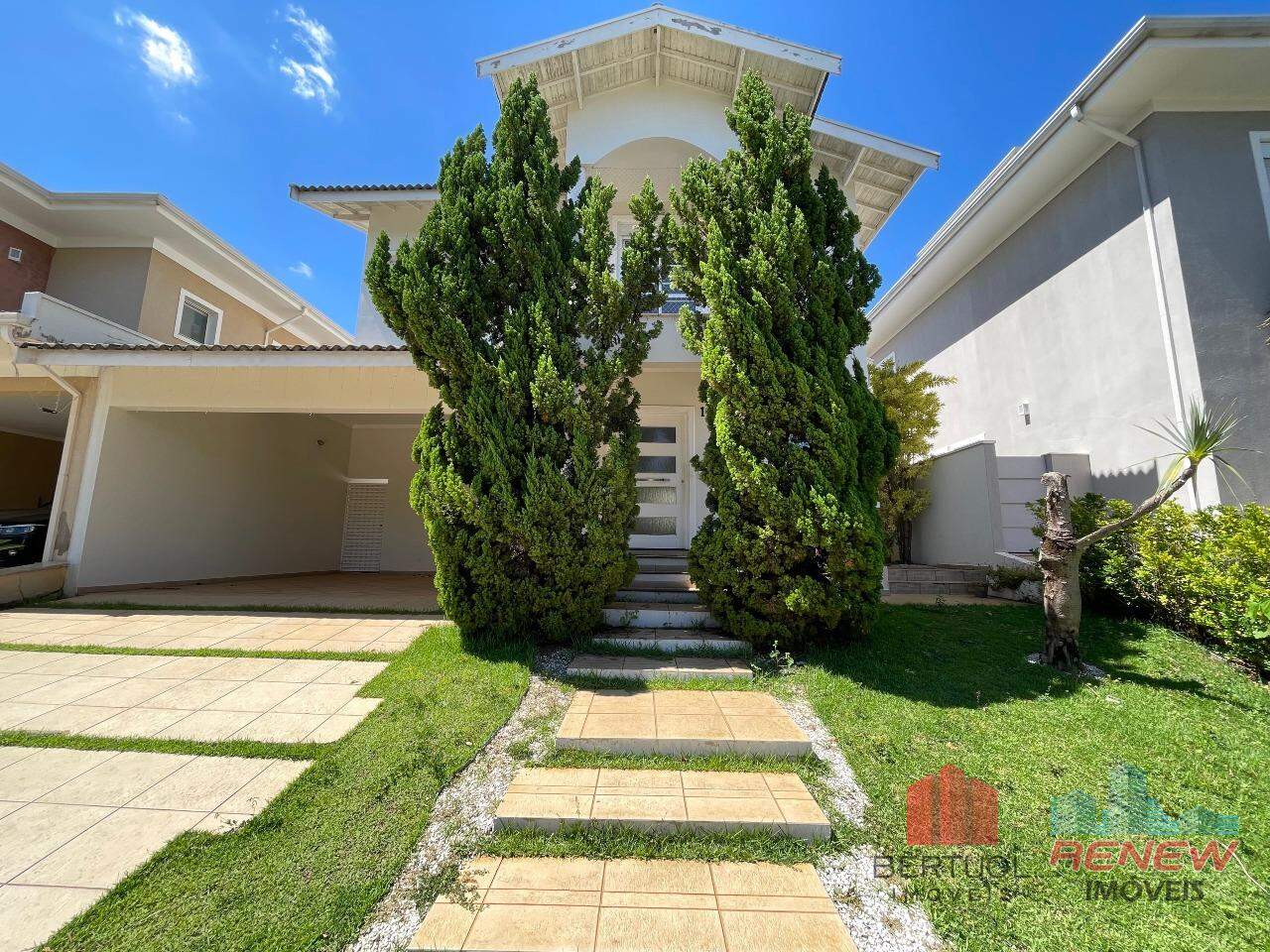 Casa de Condomínio para aluguel Condomínio Recanto dos Paturis em Vinhedo: FACHADA