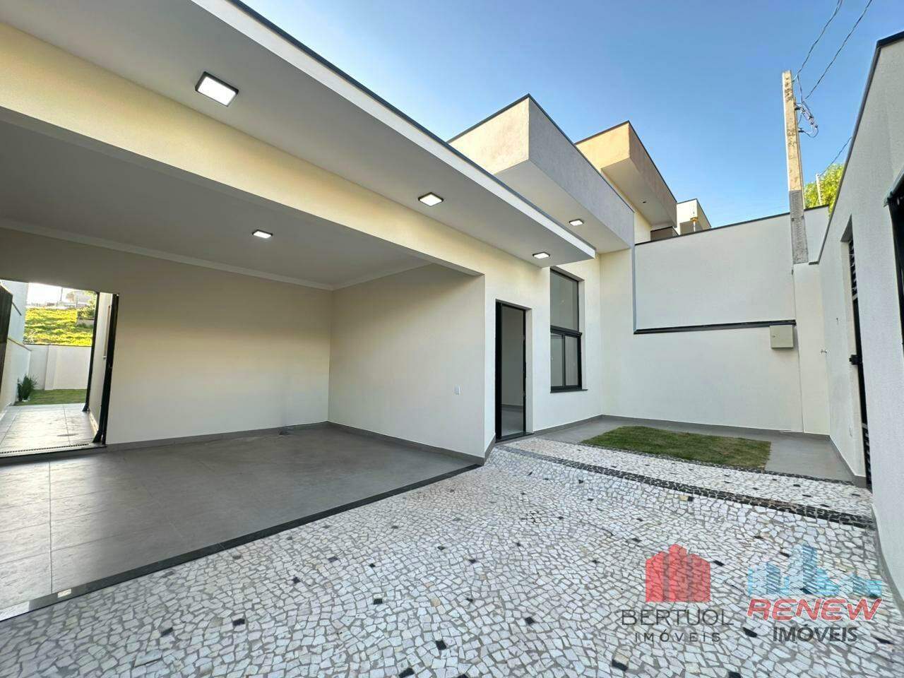 Casa à venda Jardim das Videiras em Vinhedo: FACHADA