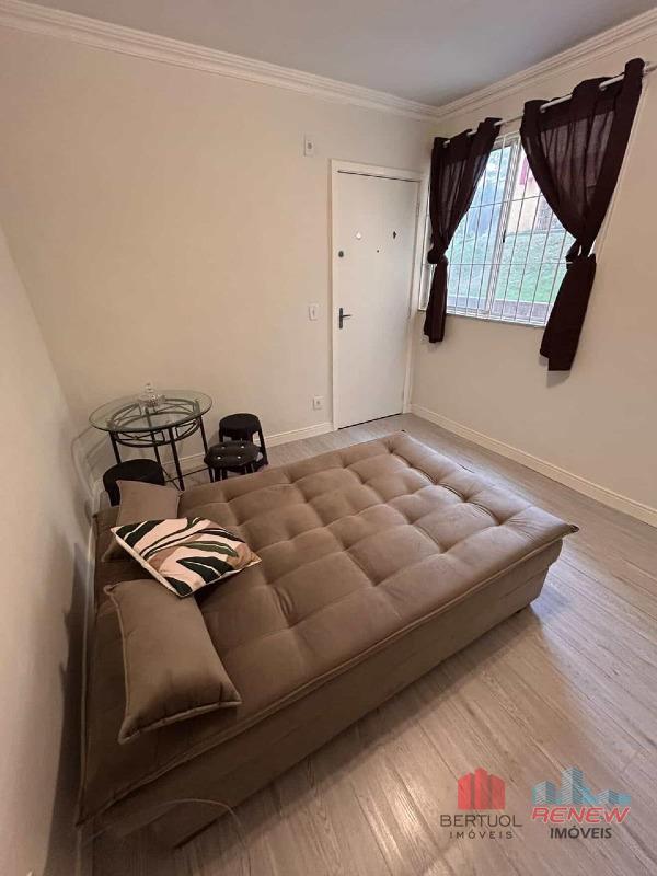 Apartamento à venda Condomínio Portal da Esperança I em Vinhedo: SALA