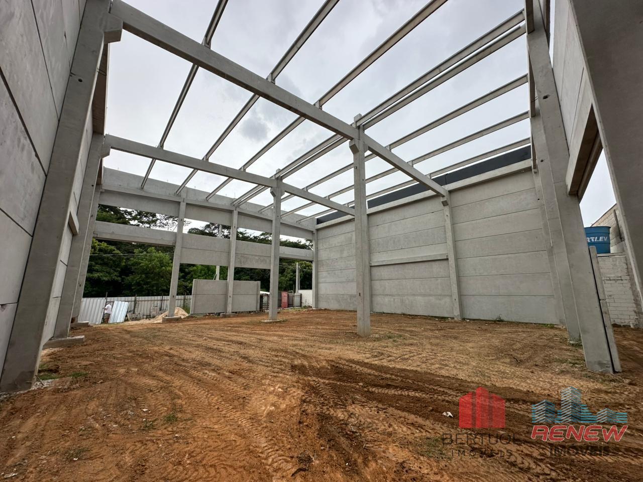 Galpão para aluguel João XXIII em Vinhedo: GALPÃO