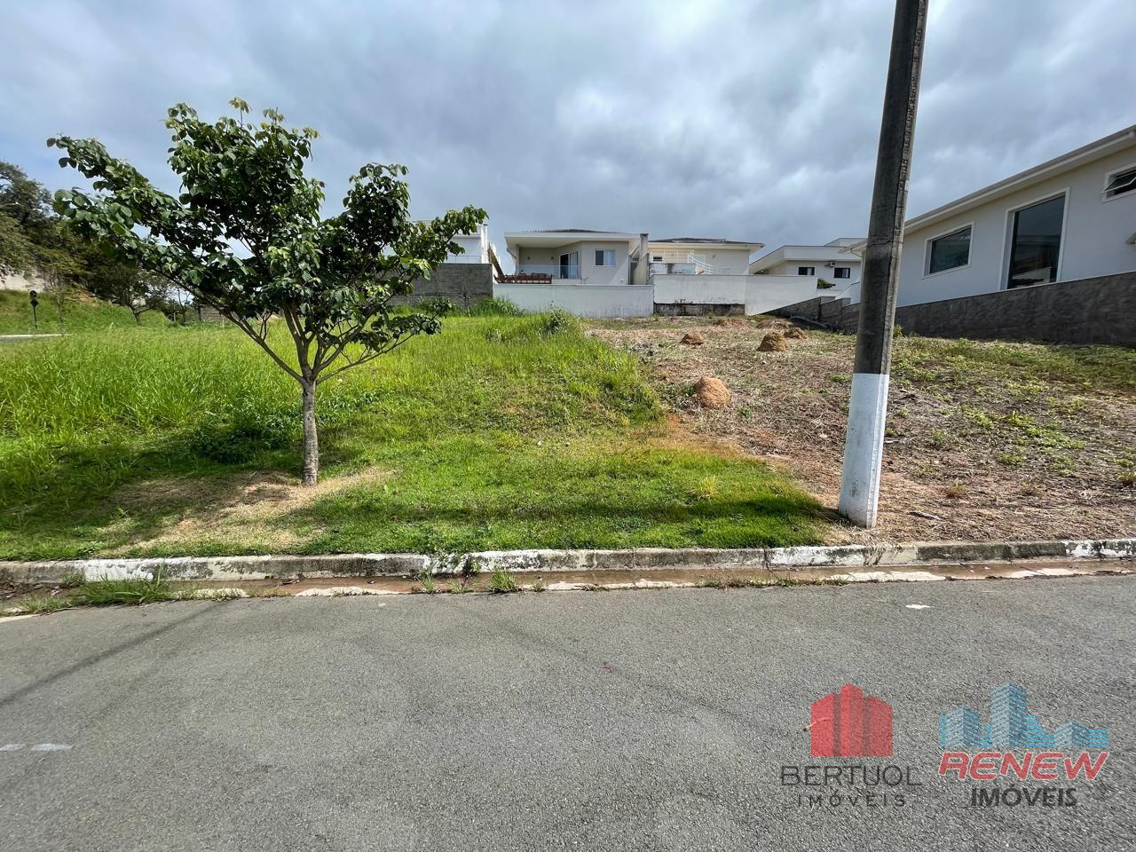 Terreno em condomínio à venda Condomínio Bosque dos Cambarás em Valinhos:  Condomínio Residencial Bosque dos Cambarás